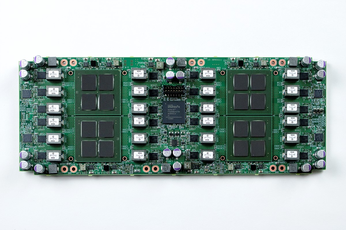 仮想通貨マイニング事業 12nmFFCプロセス技術の半導体チップを開発 | GMOインターネットグループ株式会社